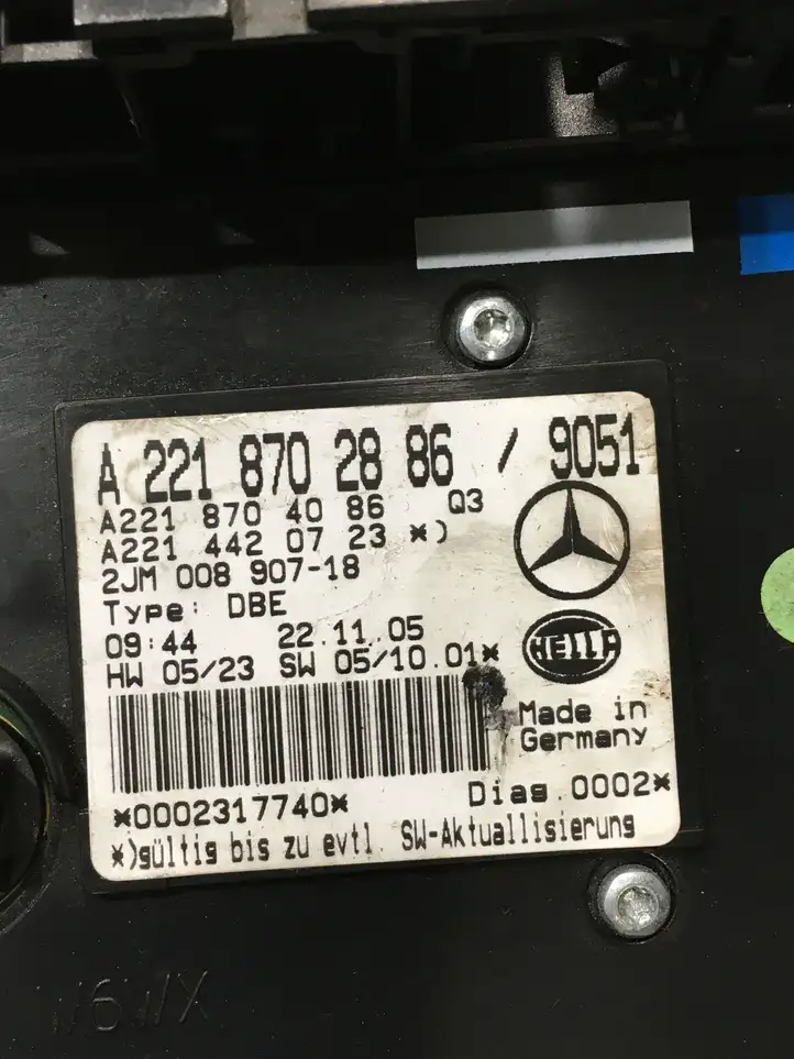 Mercedes-Benz S W221 (2005 - 2013) A2218702886 Передняя подсветка — фото 6