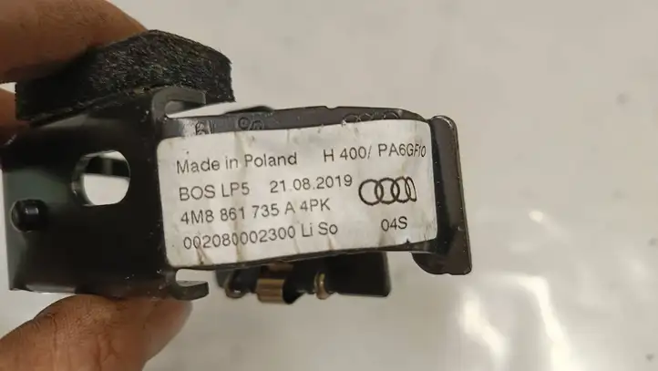 Audi Q8 (2018 - ) 4m8861735a Держатель крепления сетки (в потолке) — фото 2