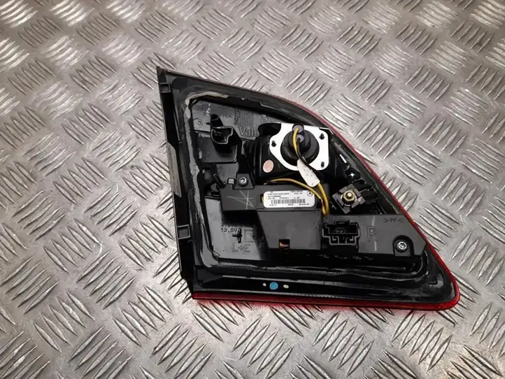 Mercedes-Benz ML W166 (2012 - 2017) A1669068501 Задний фонарь в кузове — фото 5