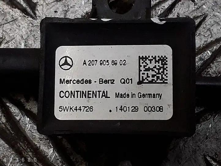 Mercedes-Benz E C207 W207 (2009 - 2017) a2079056902 Датчик удара SRS — фото 3