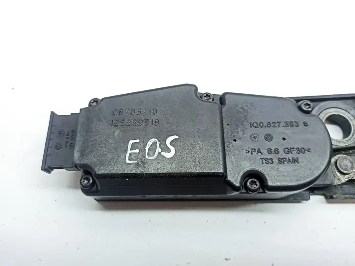 Volkswagen Eos (2010 - 2015) 1Q0827383B Замок крышки багажника — фото 10