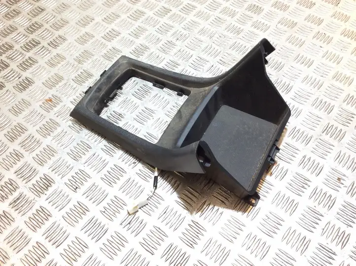 Subaru XV I (2011 - 2018) 92122FJ010 Рамка рычага КПП — фото 1