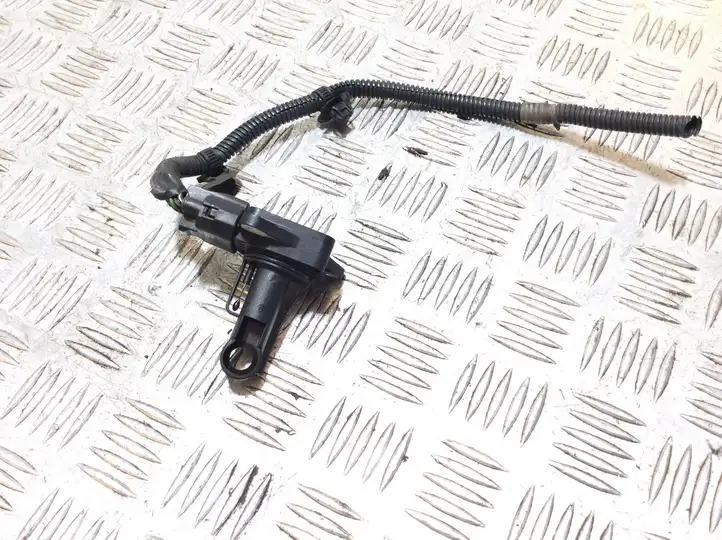 Toyota Corolla Verso AR10 (2004 - 2009) 322040N010 Датчик массового расхода воздуха — фото 1