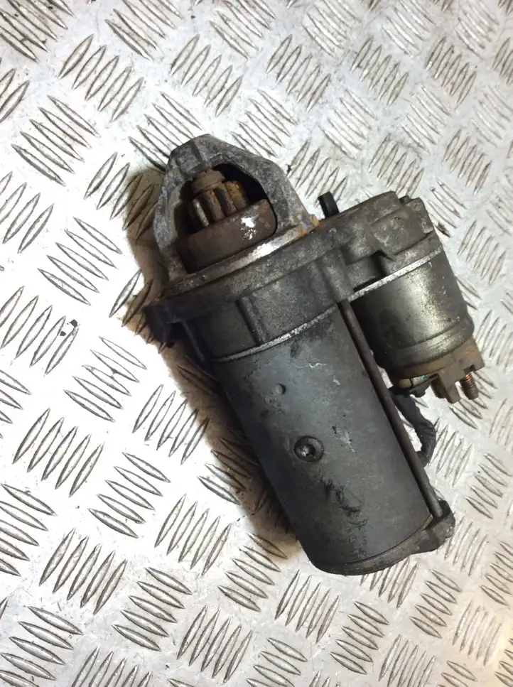 Mercedes-Benz Sprinter W901 W902 W903 W904 (1995 - 2007) A0051511301 Стартер — фото 1