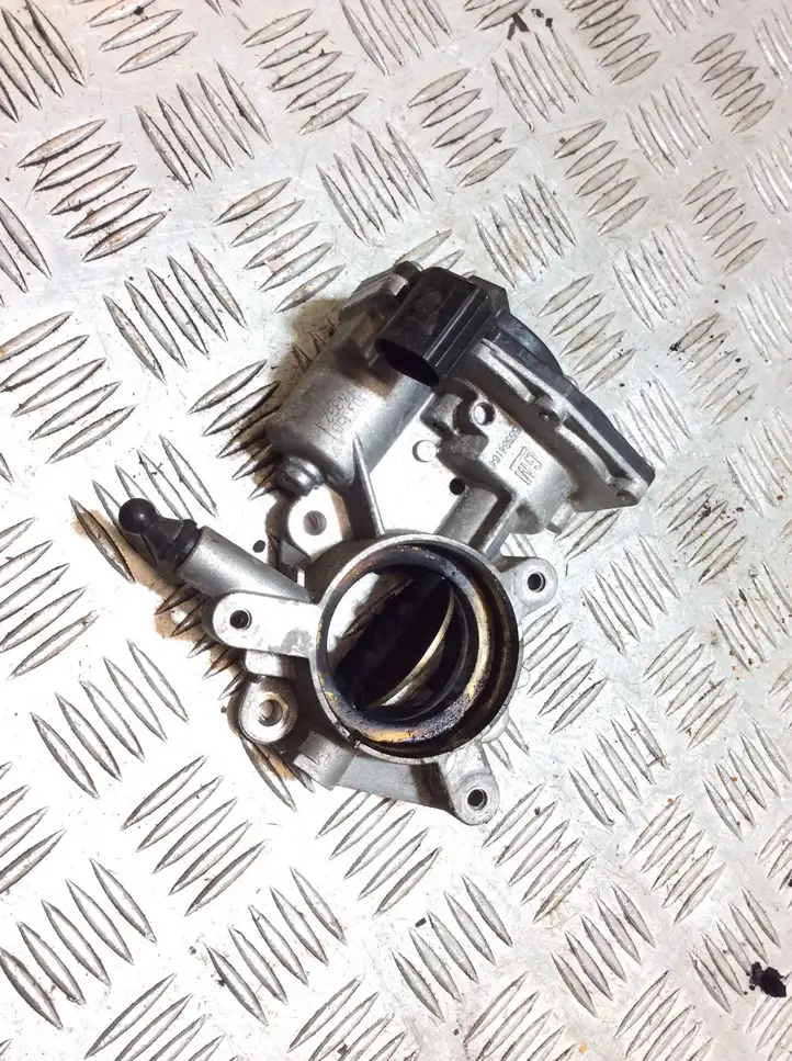 Opel Astra J (2012 - 2015) 55564164 Электрозадвижка двигателя — фото 1