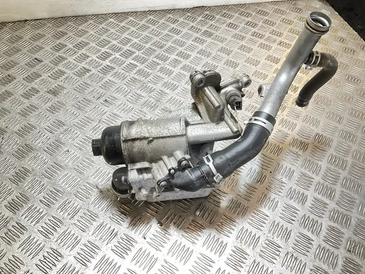 Renault Laguna III (2007 - 2015) 8200507878 Кронштейн масляного фильтра — фото 2