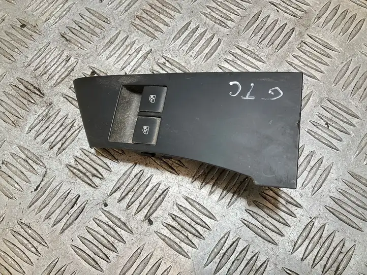Opel Astra J (2012 - 2015) 13305978 Кнопка стеклоподъемников — фото 1