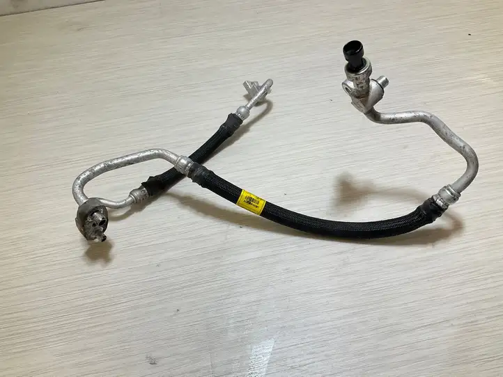 Opel Astra J (2012 - 2015) 95376430 Трубки и шланги кондиционера — фото 2