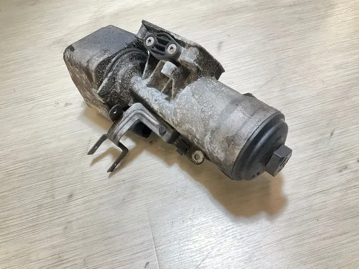 Audi A3/S3 8P (2008 - 2013) 045115389K Кронштейн масляного фильтра — фото 3