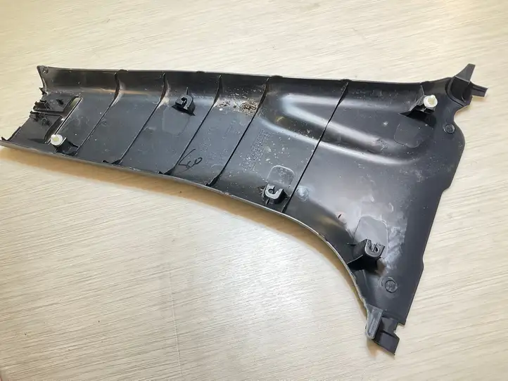 Nissan Juke I F15 (2010 - 2018) 769151KB0A Нижняя обшивка стойки B — фото 2