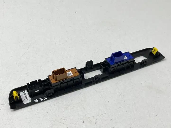 Peugeot Traveller (2016 - )  98088542ZD Включатель системы стабильности (ESP)