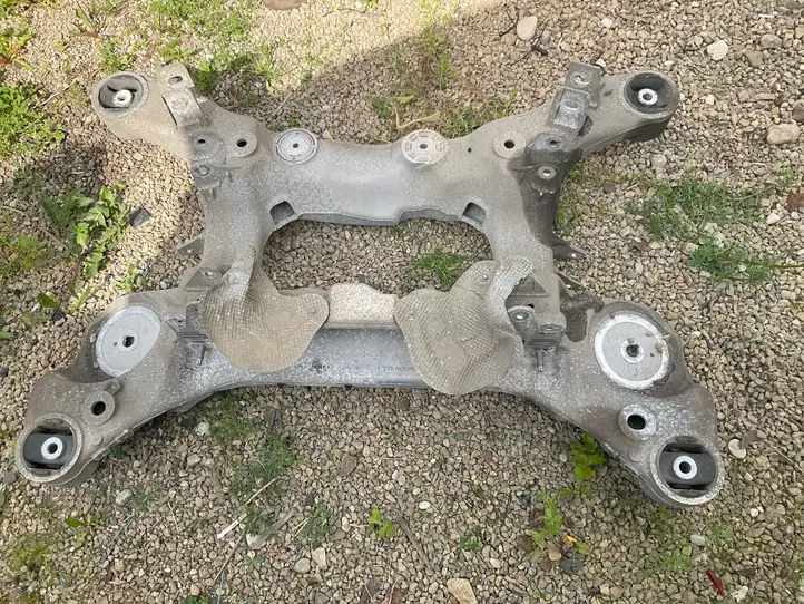 Land Rover Range Rover Sport (2013 - 2017)  CPLA5K091A Задняя траверса