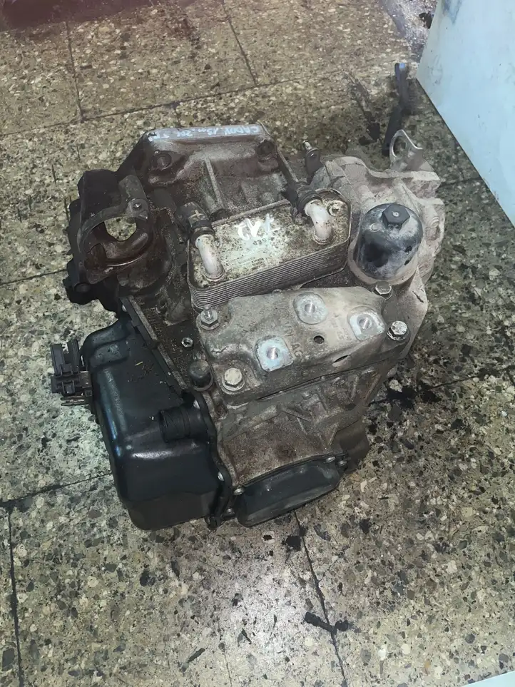 Volkswagen Caddy (2010 - 2015) Автоматическая коробка передач (АКПП) — фото 1
