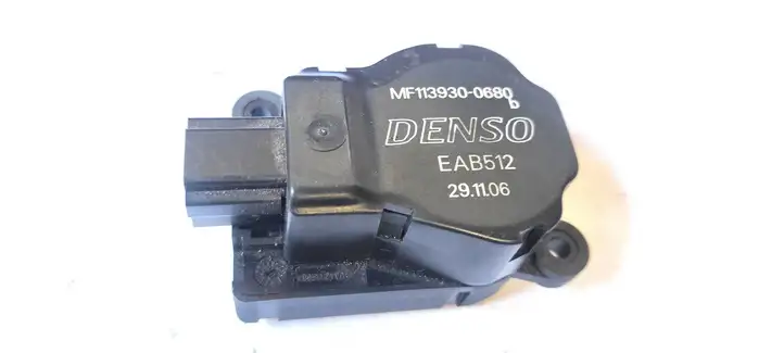 Land Rover Discovery   MF1139300680 Двигатель задвижки потока воздуха