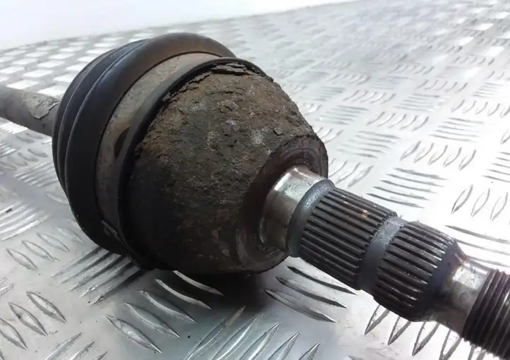 Opel Astra (2004 - 2009)   Передняя полуось