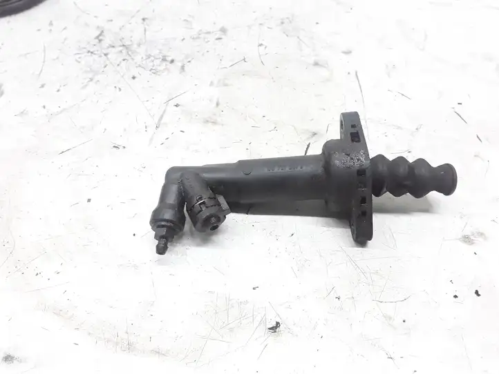 Skoda Octavia Mk2 (1Z) (2004 - 2013)  1J0721261J Рабочий цилиндр сцепления