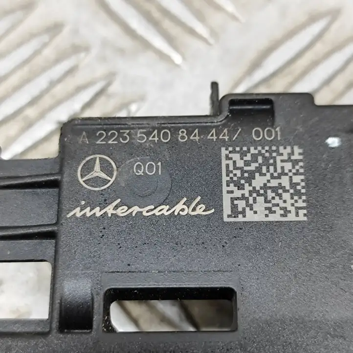 Mercedes-Benz C W206 (2021 - ) A2235408444 Реле выравнивания напряжения — фото 6