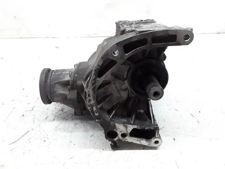 Volkswagen Transporter-Caravelle (2003 - 2009)  ZSB02H409053 Редуктор коробки передач (раздатка)