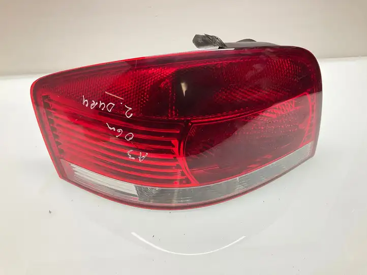 Audi A3/S3 8P (2004 - 2008) 8P0945253 Задний фонарь в кузове — фото 1