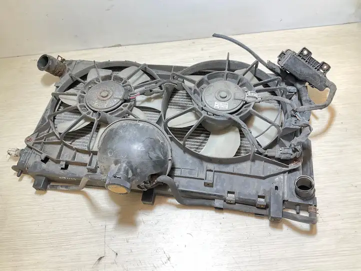 Toyota Avensis T250 (2003 - 2006) 163630G050 Комплект радиаторов охлаждения — фото 2