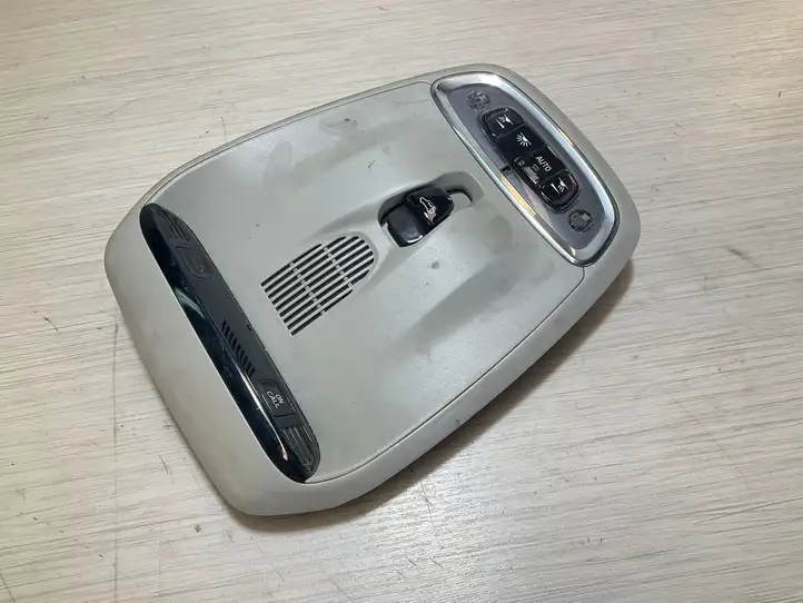 Volvo XC90 (2014 - 2019) 31479143 Передняя подсветка — фото 1