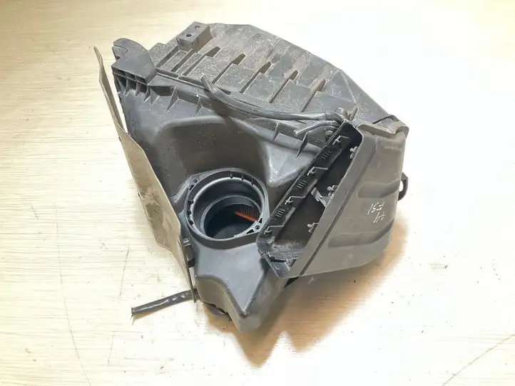 Audi A4 S4 B7 8E 8H (2004 - 2009) 03G133835A Корпус воздушного фильтра — фото 1