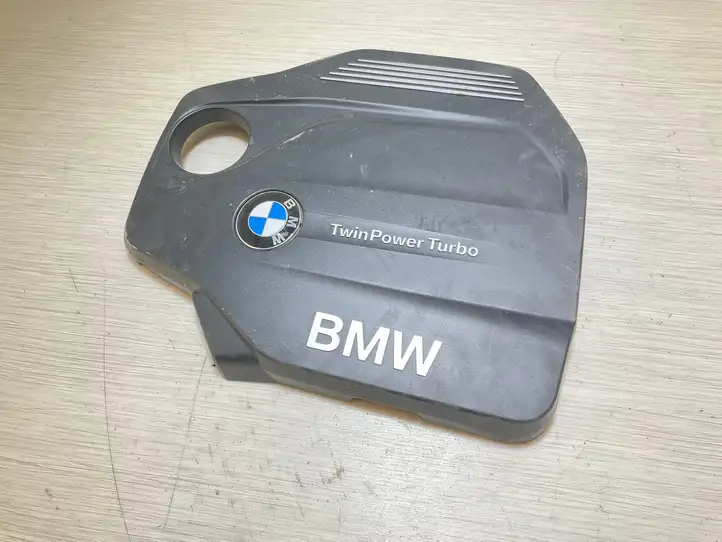 BMW 5 F10 F11 (2009 - 2016) 8514202 Крышка двигателя декоративная — фото 2