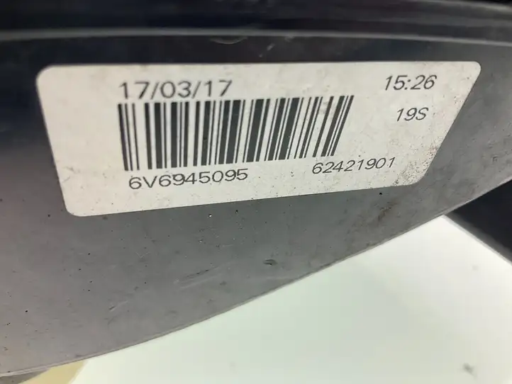 Skoda Fabia Mk3 (NJ) (2015 - 2021) 6V6945095 Задний фонарь в кузове — фото 4