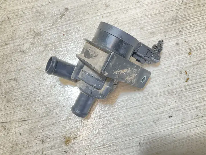 Audi A3/S3 8P (2008 - 2013) 1K0965561F Электроциркуляционный насос — фото 2