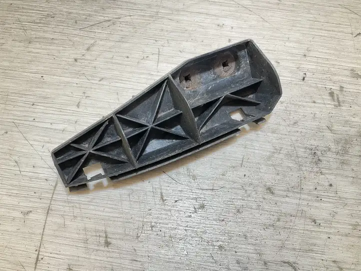 Toyota Corolla Verso AR10 (2004 - 2009) 525620F010 Кронштейн заднего бампера — фото 1