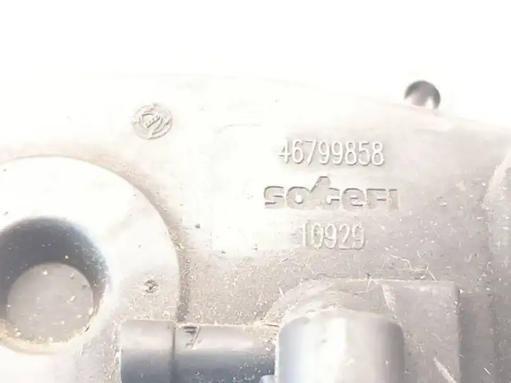 Fiat Doblo (2000 - 2009) 46799858 Датчик массового расхода воздуха — фото 6
