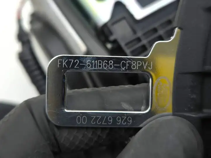 Land Rover Discovery Sport (2014 - 2019) FK72611B68CF Ремень безопасности 3-го ряда — фото 9