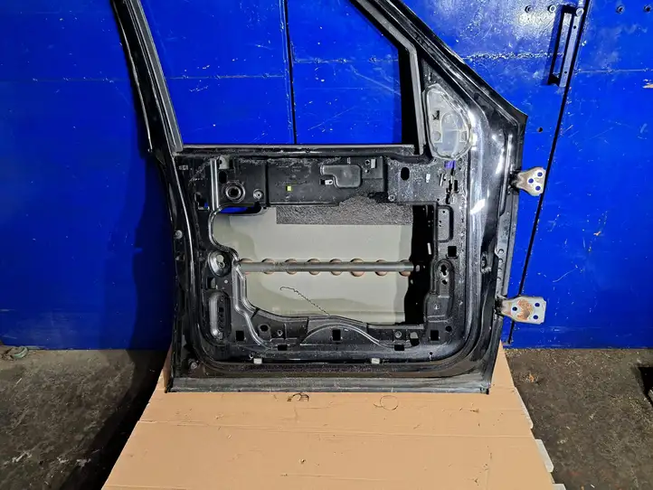 Lincoln Navigator (2006 - 2014) FRONTLEFTDOOR Дверь — фото 5