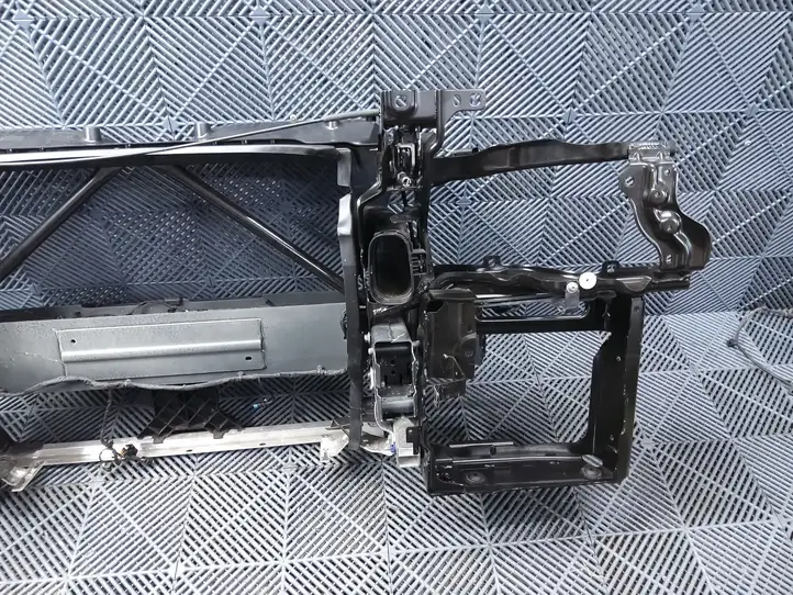 BMW XM (2022 - ) 51117930681 Усилитель переднего бампера — фото 3