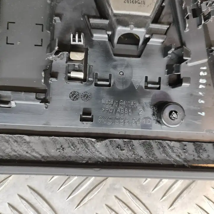 Porsche Cayenne (9Y0 9Y3) (2018 - ) 9Y0845099 Переднее стекло — фото 8