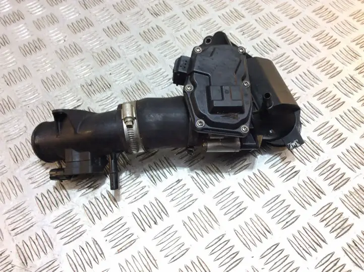Ford Focus (2011 - 2015) CM5G9F991FA Электрозадвижка двигателя — фото 2