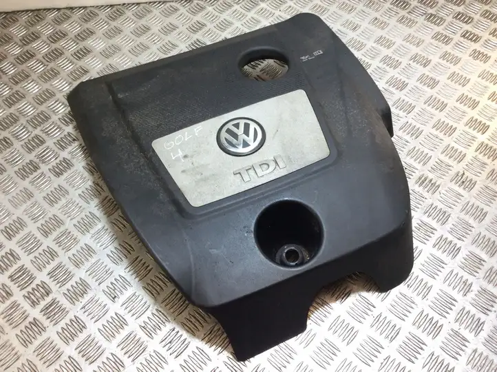 Volkswagen Golf IV (1998 - 2005) 038103925 Крышка двигателя декоративная — фото 1