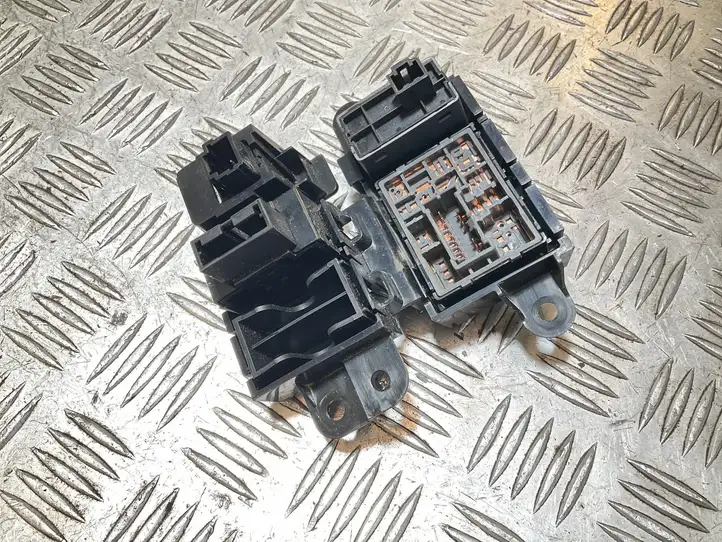 Nissan Juke I F15 (2010 - 2018) 25190BA60A Другие включатели / ручки/ переключатели — фото 2