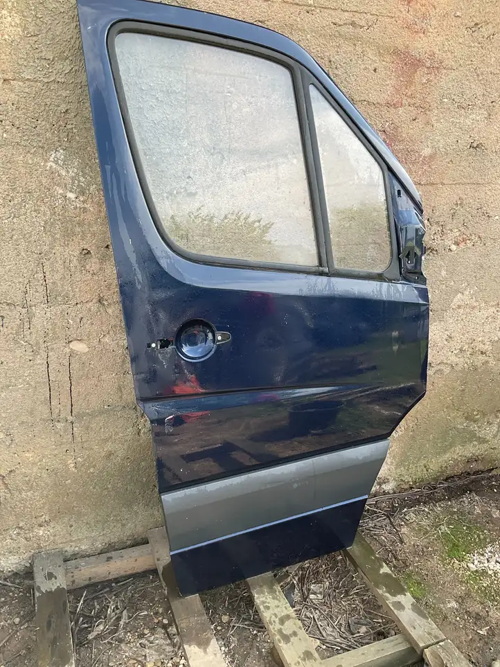 Mercedes-Benz Sprinter W906 (2006 - 2018) Дверь — фото 2