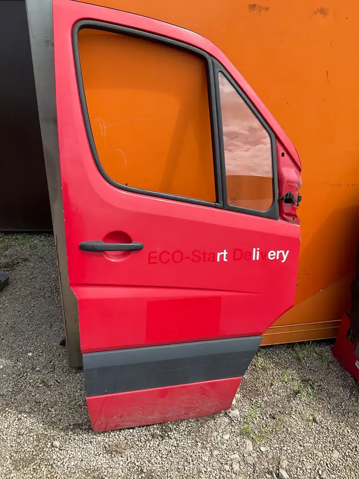Mercedes-Benz Sprinter W906 (2006 - 2018) Дверь — фото 2