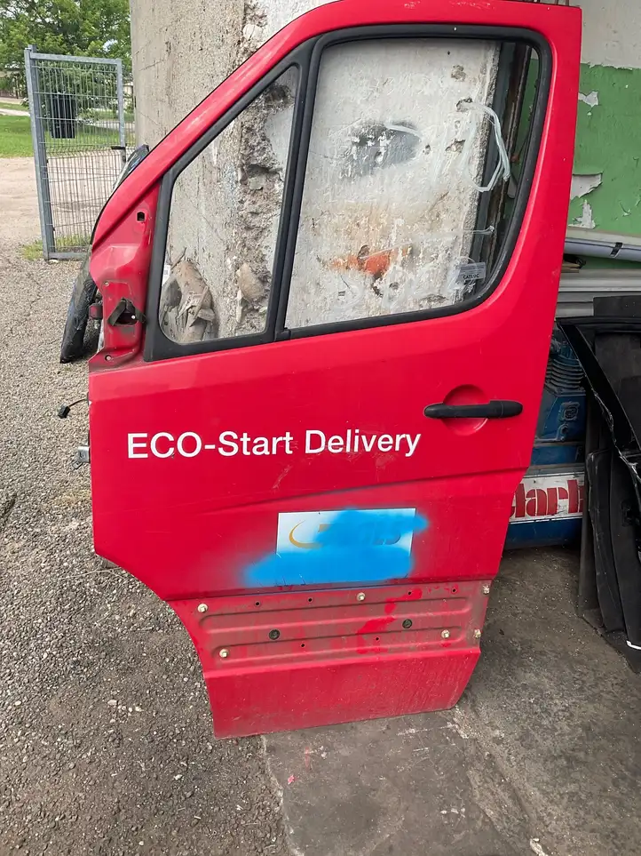 Mercedes-Benz Sprinter W906 (2006 - 2018) Дверь — фото 3