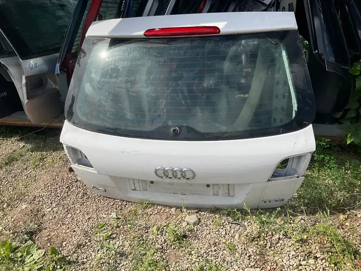Audi A3/S3 8P (2008 - 2013) Крышка багажника — фото 2