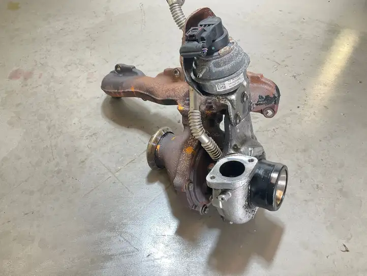 Opel Insignia A (2008 - 2017) 55581063 Турбина — фото 3