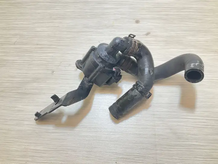 (2014 - 2018) 5N0965561 Электроциркуляционный насос — фото 3