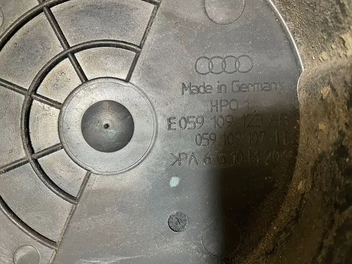 Audi A6 S6 C6 4F (2004 - 2008) E059109123AB Защита ремня ГРМ — фото 2