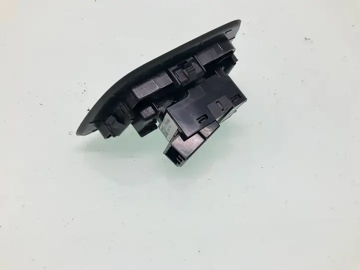 Volvo XC90 (2014 - 2019) 31376458 Кнопка стеклоподъемников — фото 3