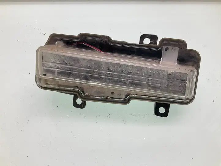 Mitsubishi Pajero (2011 - 2015) 099270801 Передняя противотуманная фара — фото 1