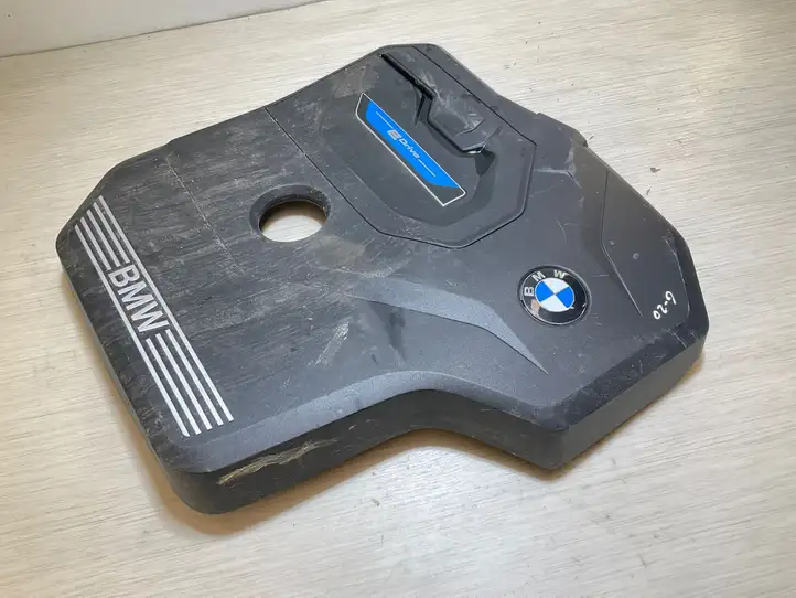 BMW 3 G20 G21 (2019 - ) 8676204 Крышка двигателя декоративная — фото 1