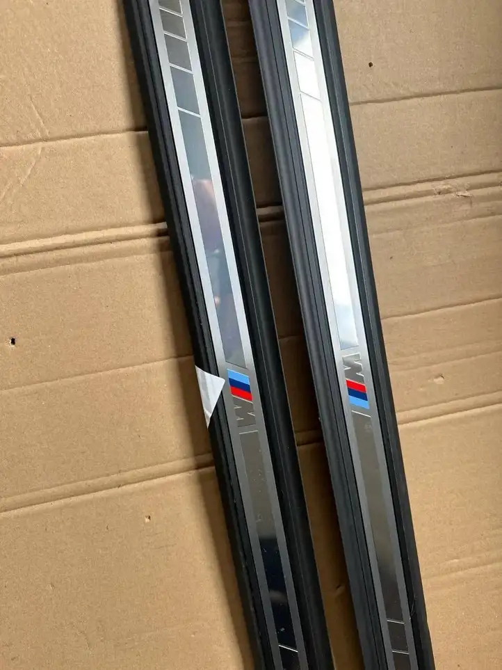 BMW 4 G22 G23 G24 G26 (2020 - ) 8077317 Отделка переднего порога — фото 2