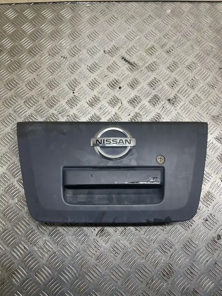 Nissan Navara D40 (2004 - 2015) Ручка багажной двери — фото 1